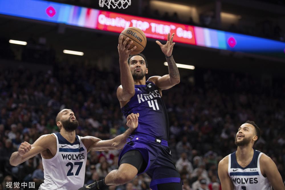 的助攻铺垫 的助攻铺垫